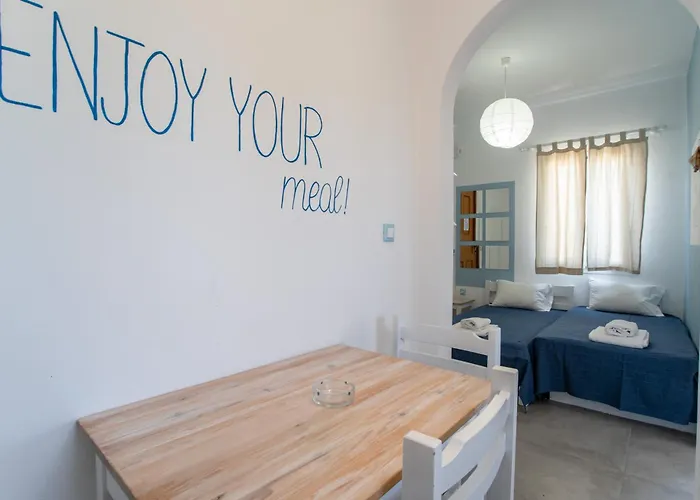 Livadia Seaside 7 Appartamento Paro