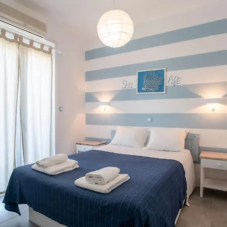 Livadia Seaside 7 아파트 Páros