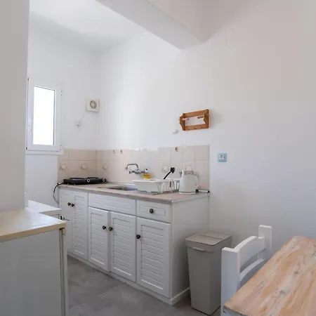 Livadia Seaside 7 * Páros