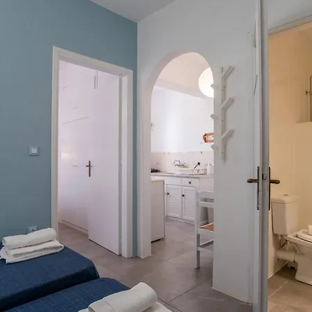 Livadia Seaside 7 아파트 Páros